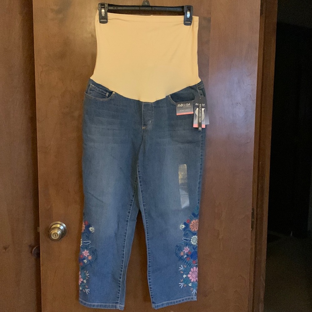 NWT ⭐️ Flutter & Kick Maternity Skinny Ankle Pregnancy Embroidered Jeans